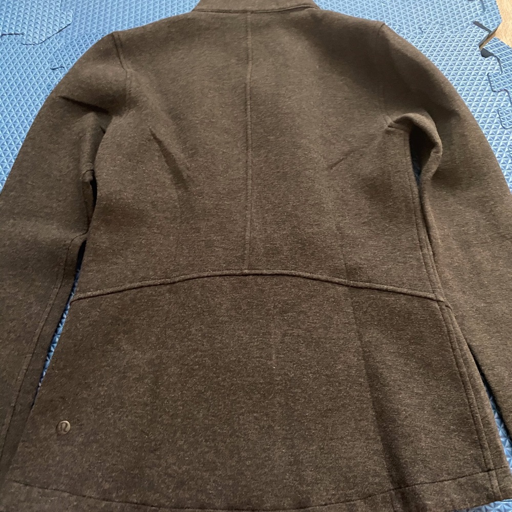 Lululemon zip up jacket - Picture 7 of 9